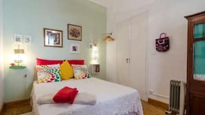 2 chambres, fer et planche à repasser, accès Internet, draps fournis