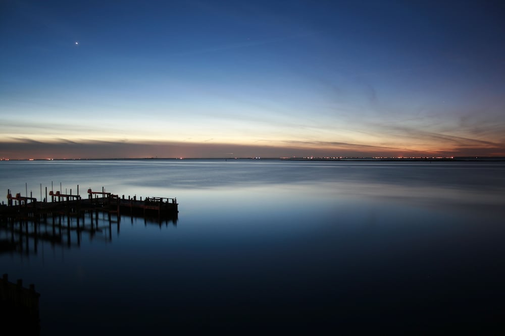 Stunning BAYFRONT with HOT TUB & SUNSET Views