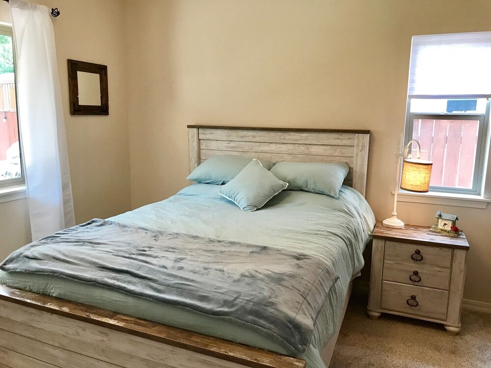 PERFECT DURANGO RETREAT!! Minutes from Downtown, Pet Friendly Durango