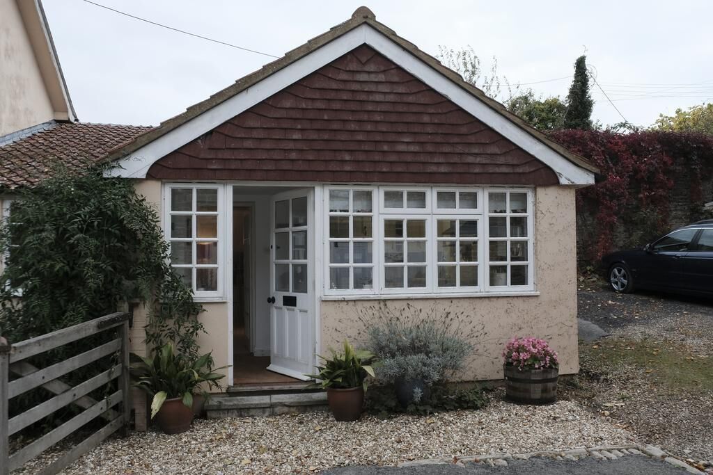 dog friendly cottages near longleat