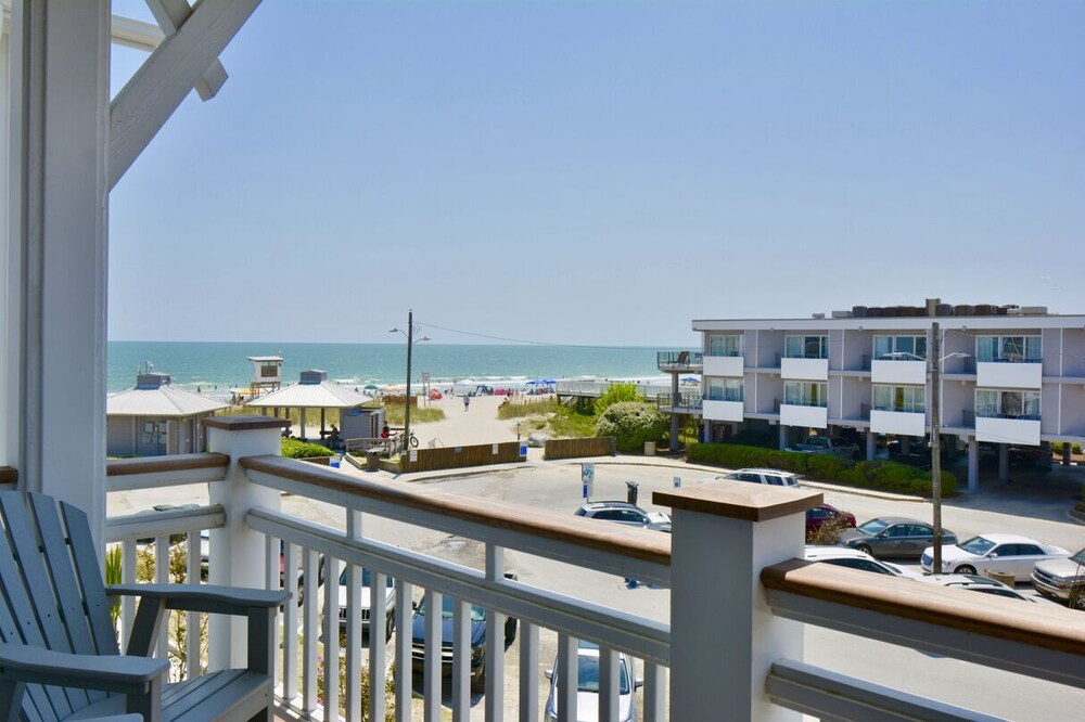 Everything included in new Coastal Modern Condo! Wrightsville Beach