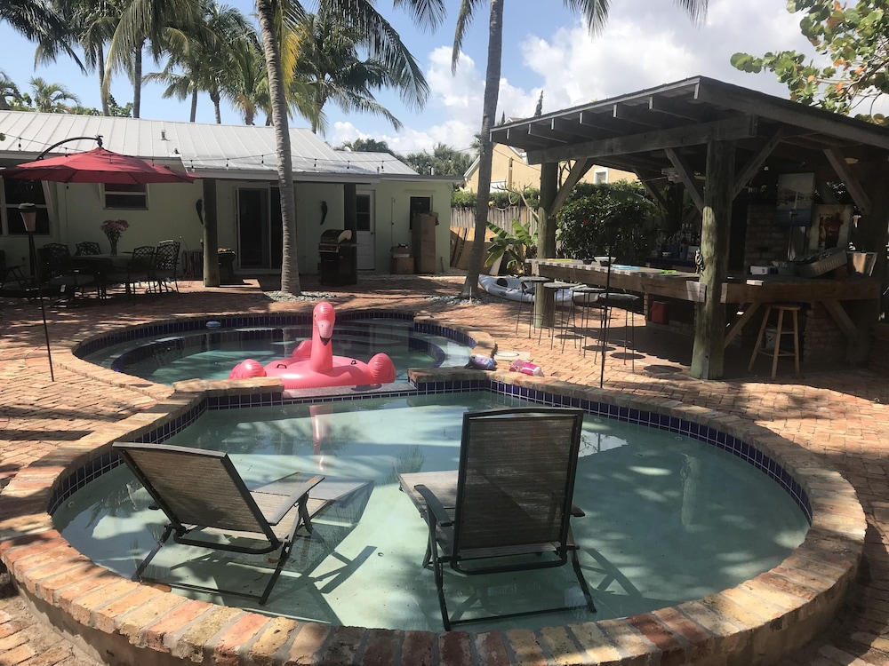 1b Lake Worth Beach Bungalow W Pool In Palm West 1b Lake Worth Beach Bungalow W Pool