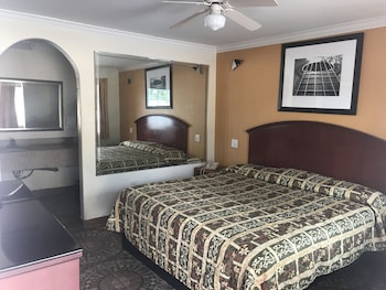 Regency Inn And Suites Houston 2020 Room Prices Reviews