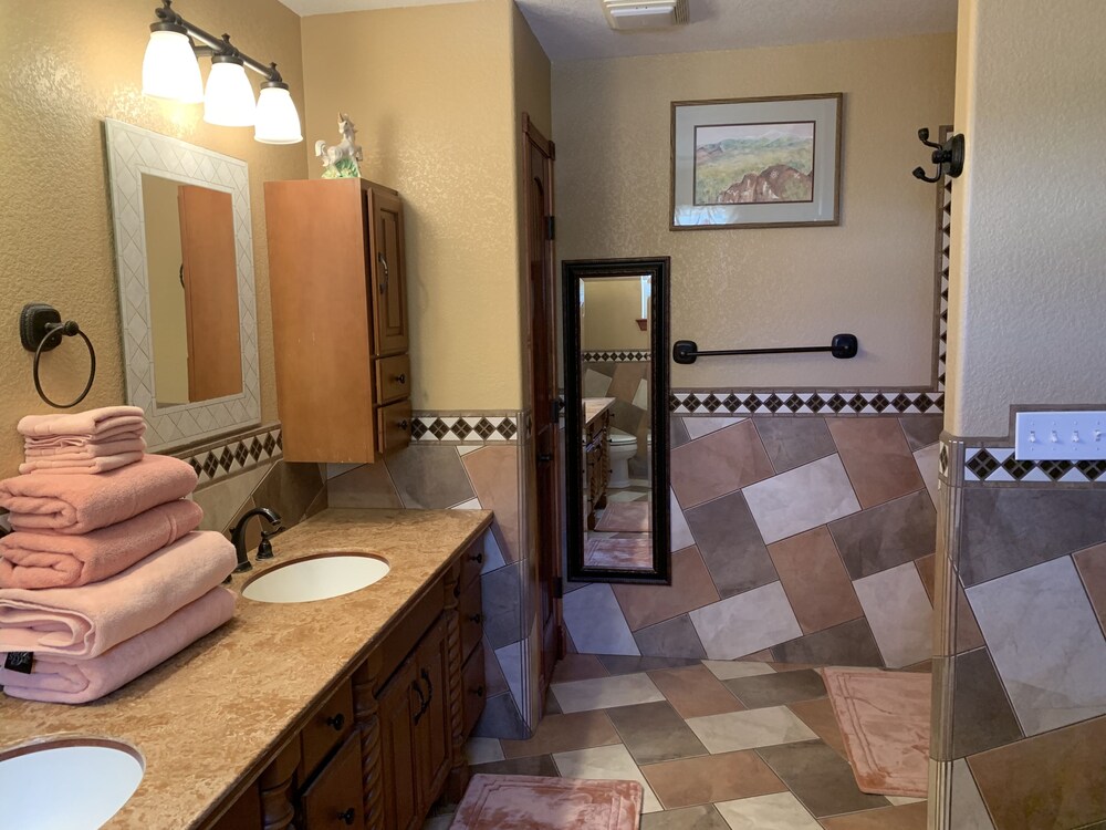 Tularosa Valley Lodge in Tularosa Best Rates & Deals on Orbitz