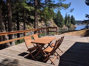 Cove Room | Terrace/patio
