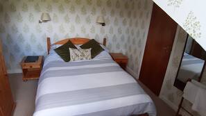 Individually decorated, individually furnished, free WiFi, linens