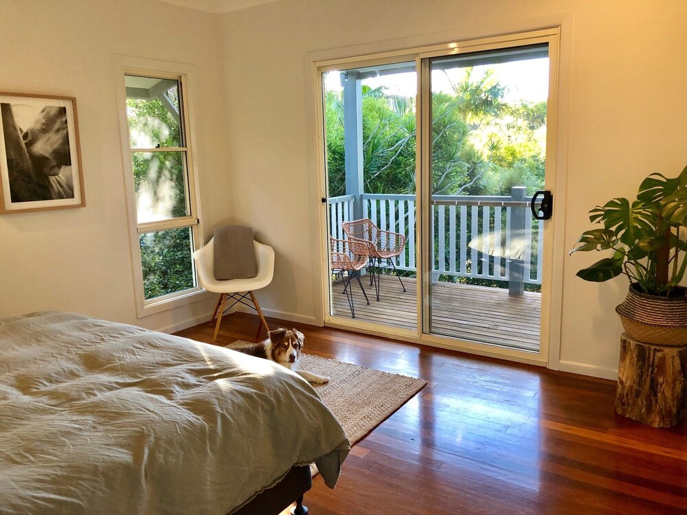 Your Coastal Treetop Escape