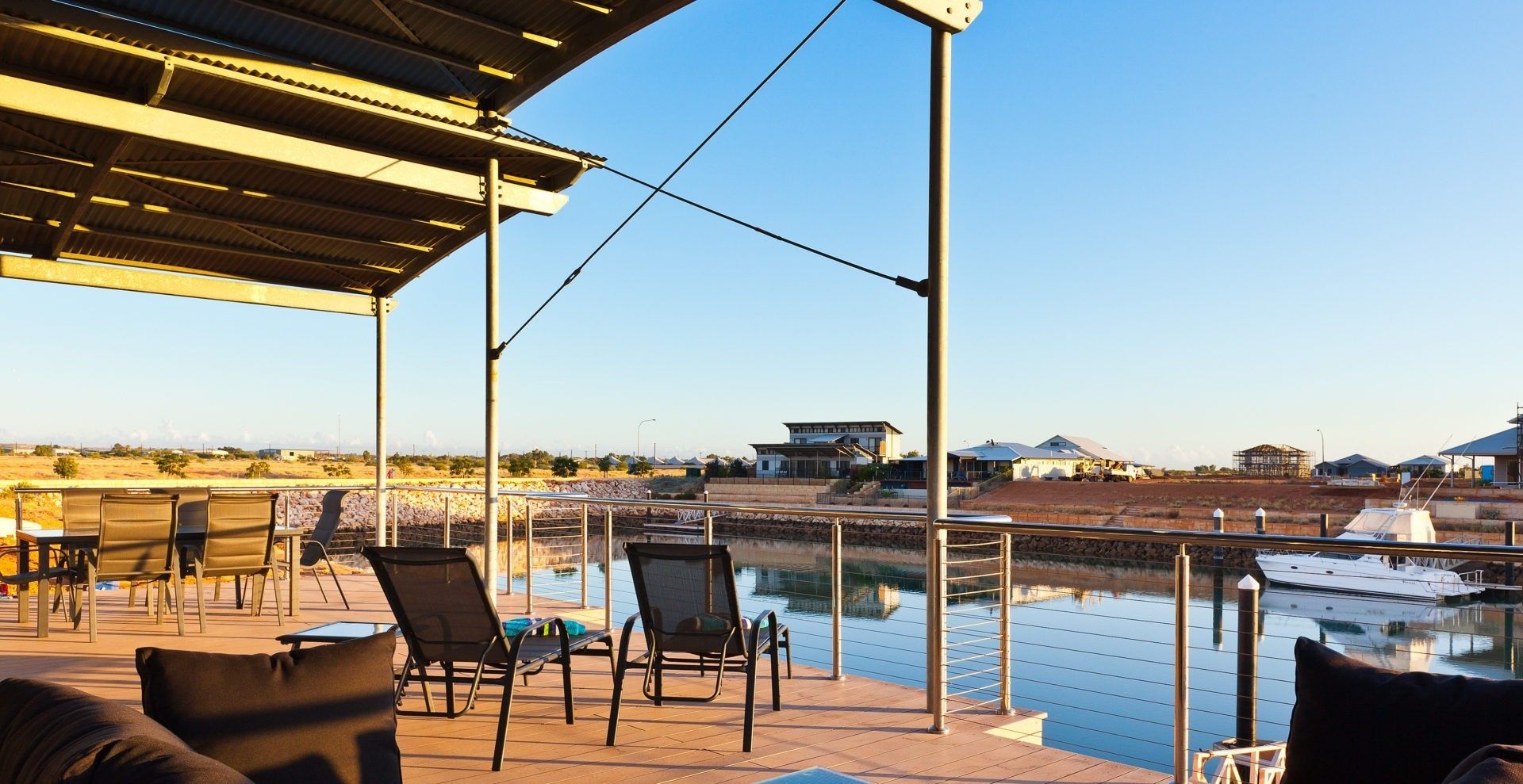 7 Gnulli - Private Jetty