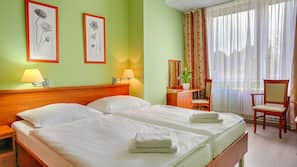 In-room safe, desk, iron/ironing board, free WiFi