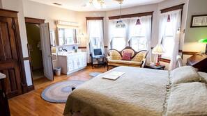 Premium bedding, individually decorated, individually furnished, desk