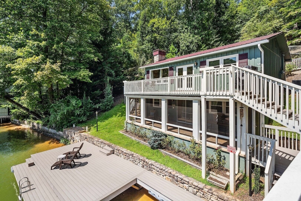 Long Family Lake House - Mr Lake Lure Vacation Rentals