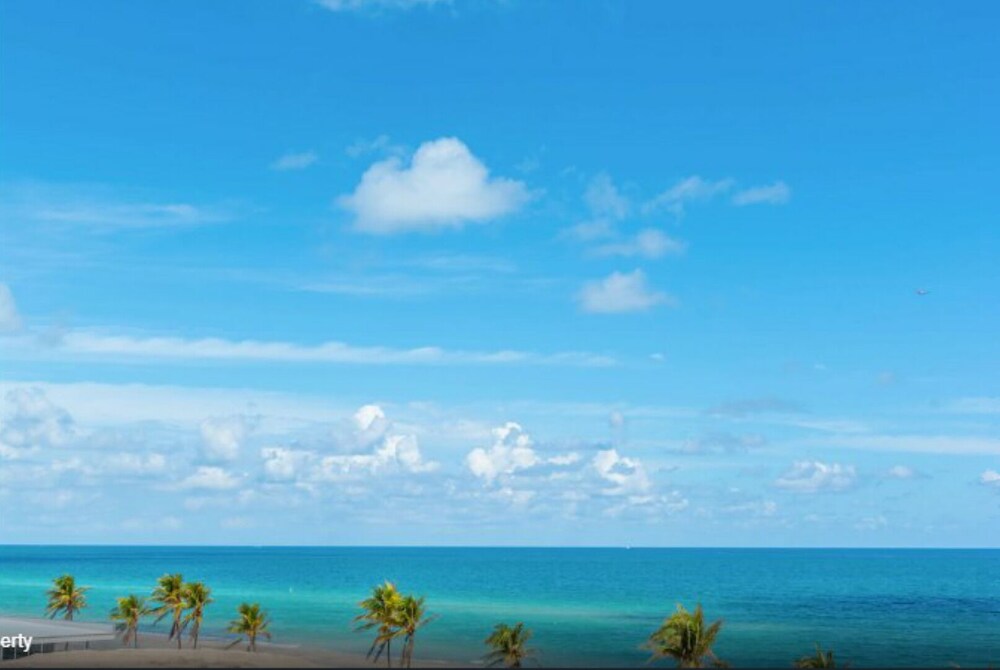 MARENAS BEACH RESORT privately managed by Miami and the Beaches Rentals