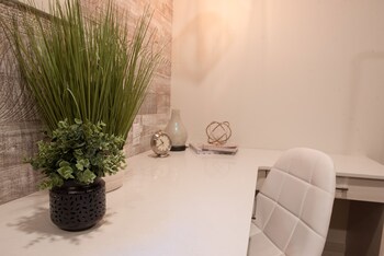 Book Flexistay Tulsi Aparthotel In Croydon Hotels Com