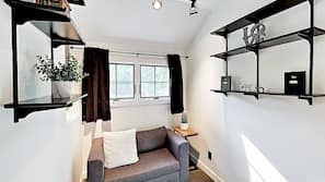 TV, fireplace, Netflix, streaming services