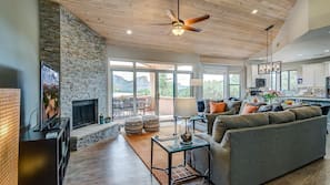TV, fireplace