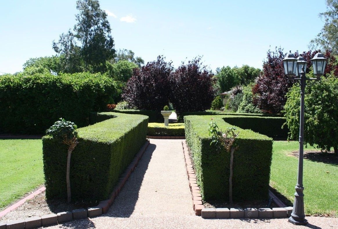 Dalrymple Lodge Bed and Breakfast