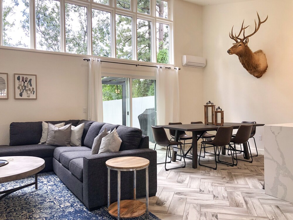 The Creek Cabin At The Strawberry Inn In Pine Hotel Rates