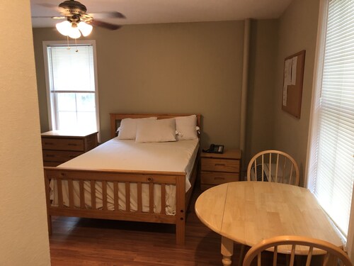 Radford Holiday Apartments Apartments Short Stay From 100