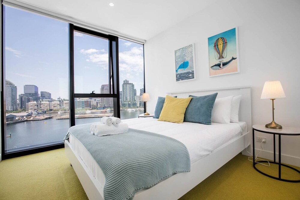 87docklands@2bd2bthlv8watersidefreecarpark