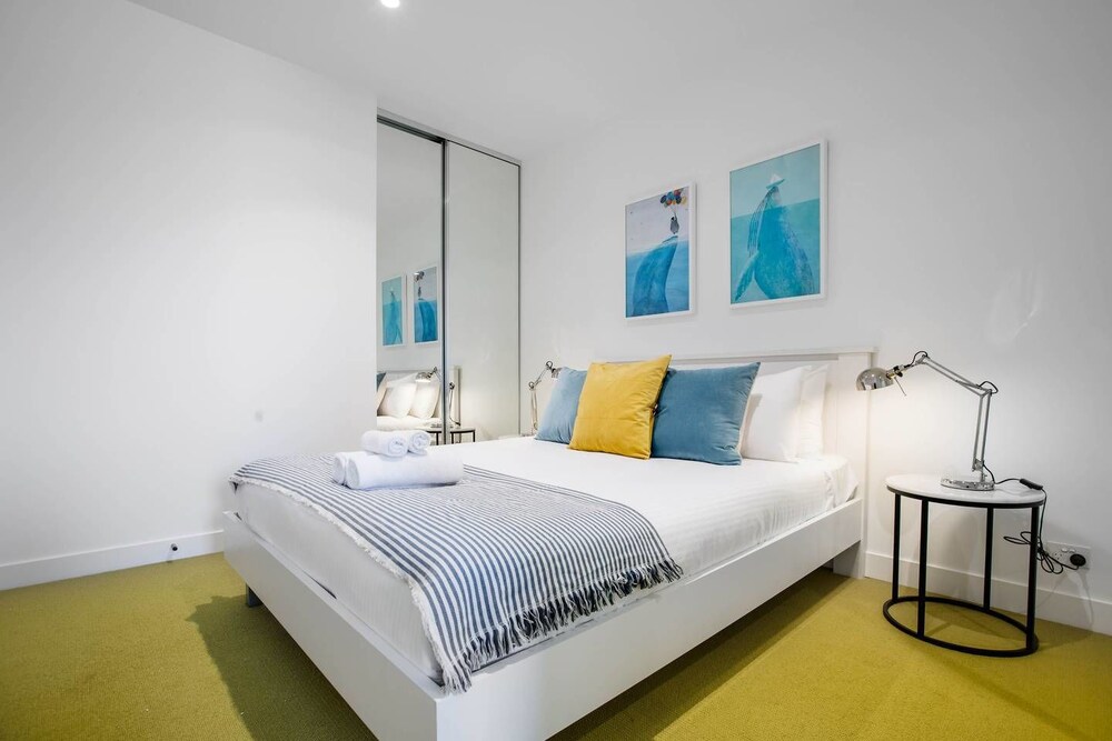87docklands@2bd2bthlv8watersidefreecarpark