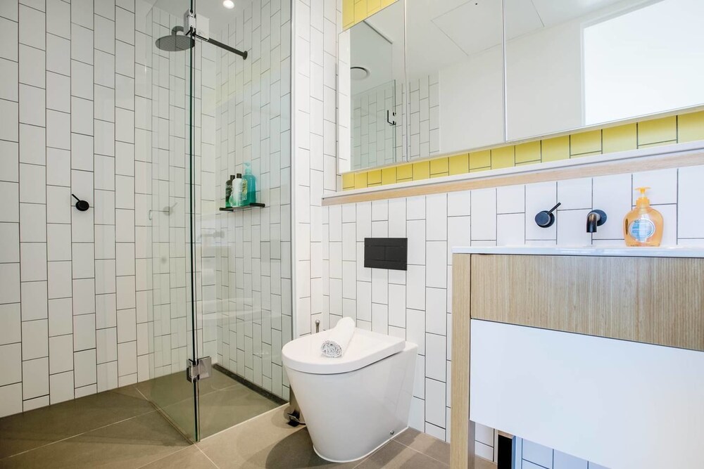 87docklands@2bd2bthlv8watersidefreecarpark