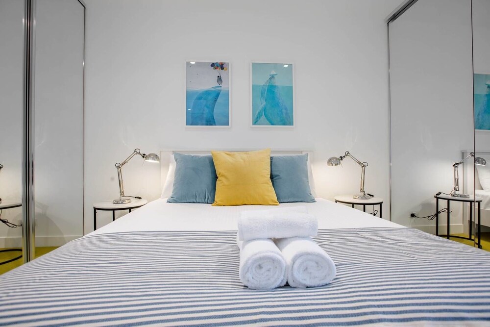 87docklands@2bd2bthlv8watersidefreecarpark