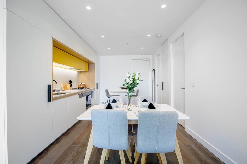 87docklands@2bd2bthlv8watersidefreecarpark