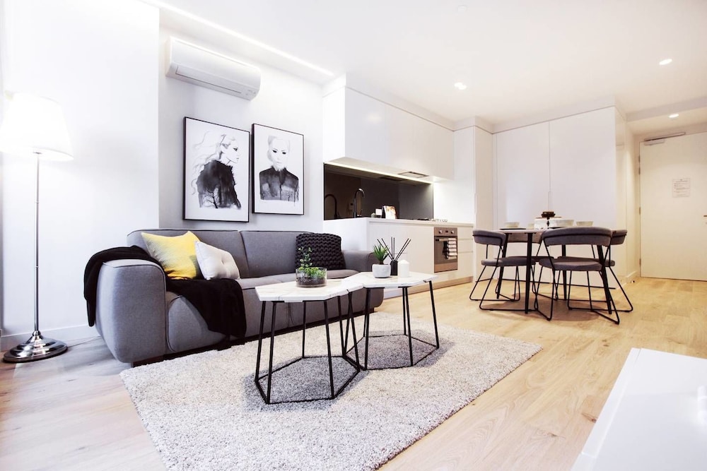 172br1bth Apt Lv31skyline Viewmel CBD Free Tram