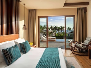 Premium bedding, down comforters, minibar, in-room safe