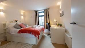 Free WiFi, linens, wheelchair access
