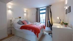 Free WiFi, linens, wheelchair access