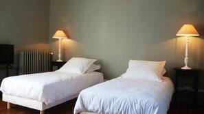 Premium bedding, individually decorated, individually furnished, desk