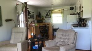 TV, DVD player