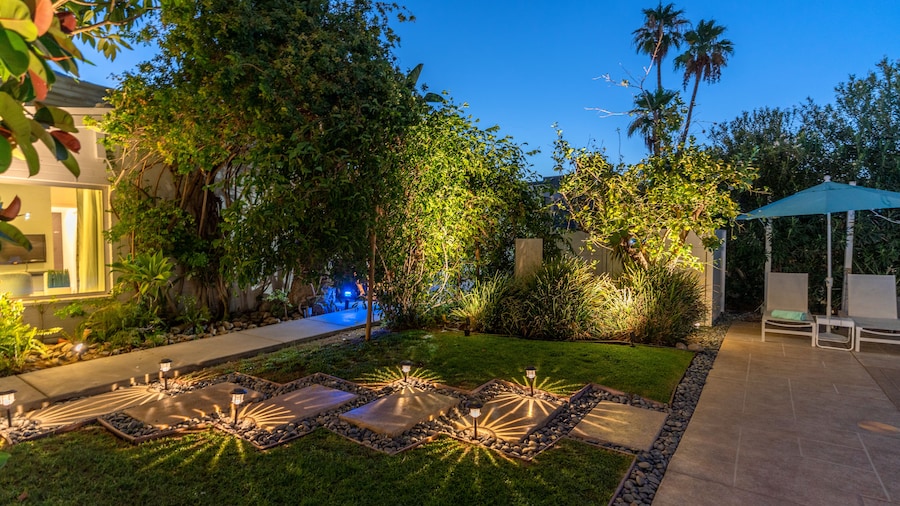 BelleVue Oasis-Palm Springs - Adults Only