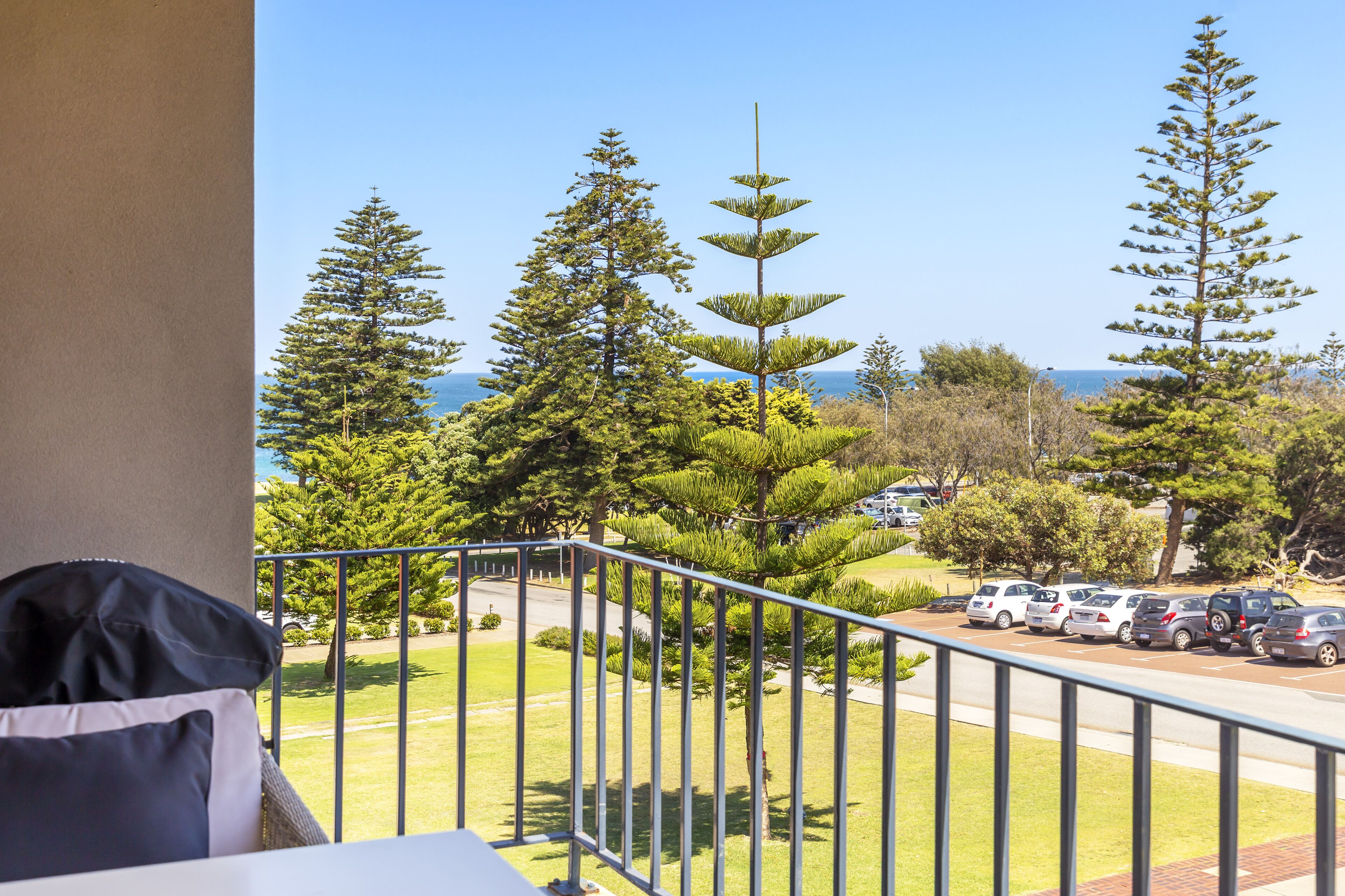 Cottesloe Marine Apartment
