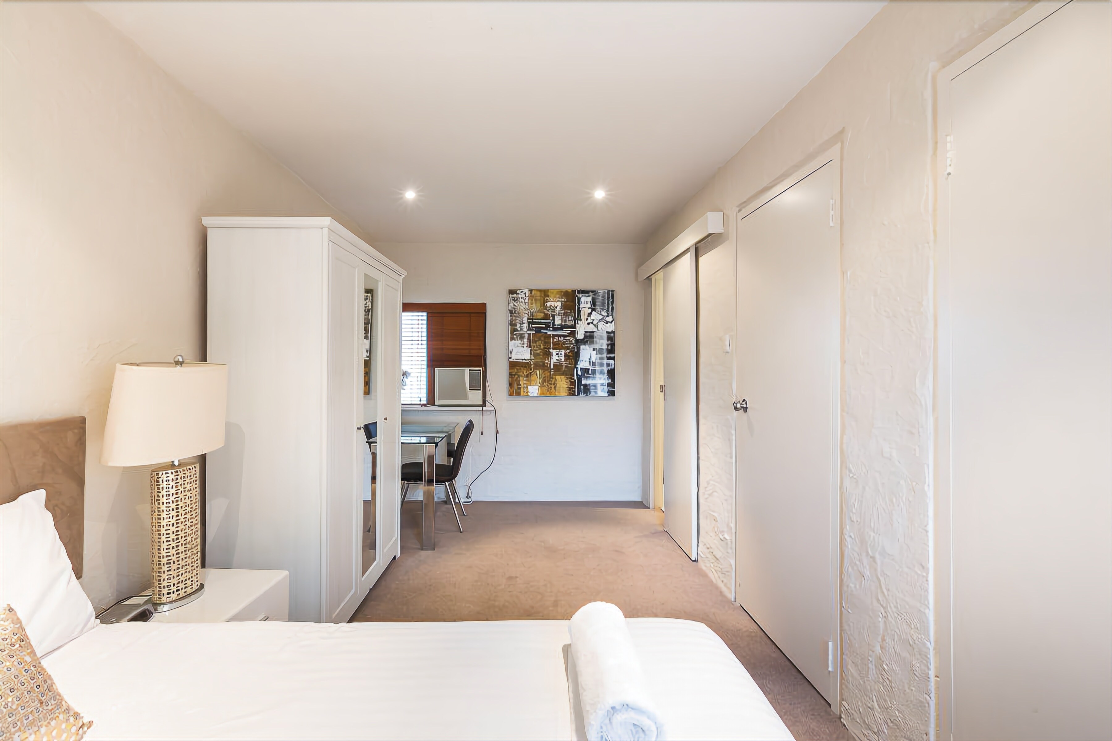 Como Mezzanine Retreat