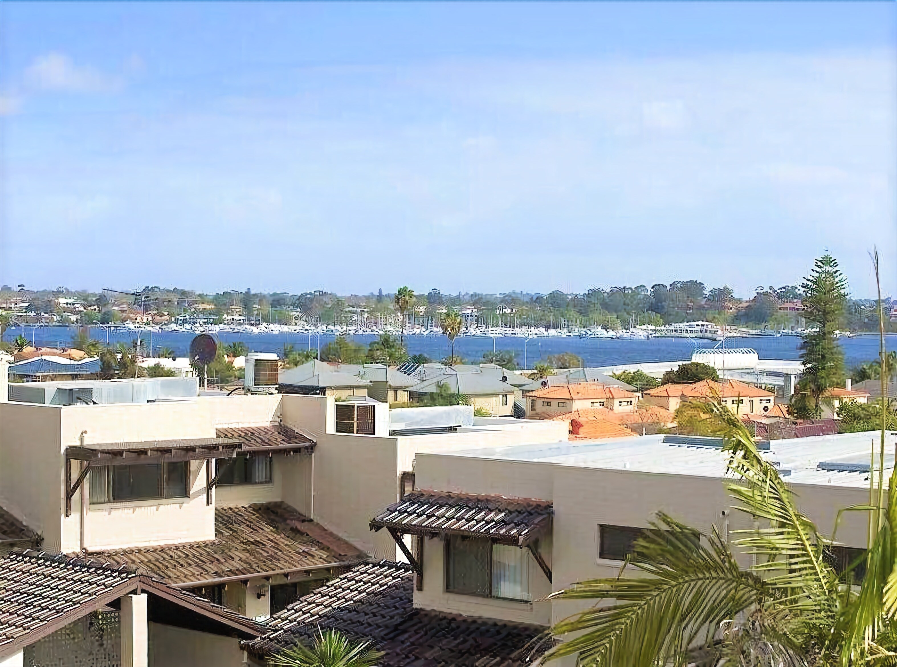 Como Mezzanine Retreat