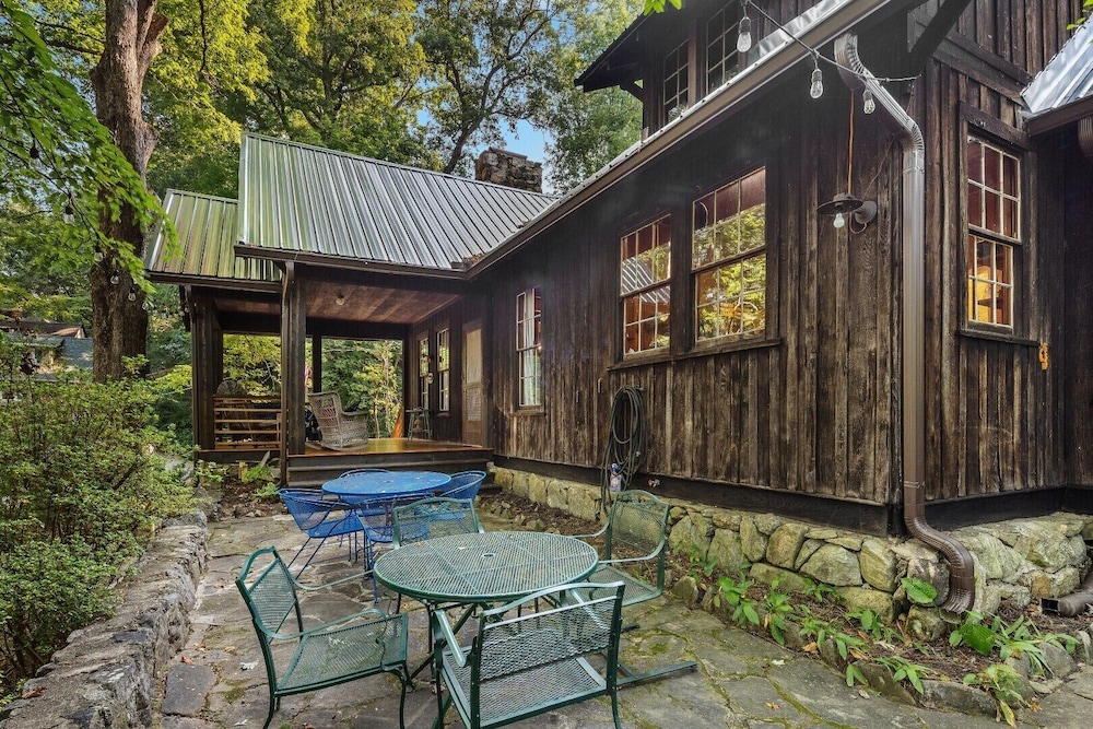 Not Johnny S Cabin Mr Lake Lure Vacation Rentals In Lake Lure