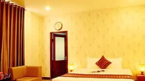 Minibar, desk, laptop workspace, blackout drapes