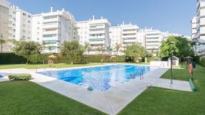 Seasonal outdoor pool