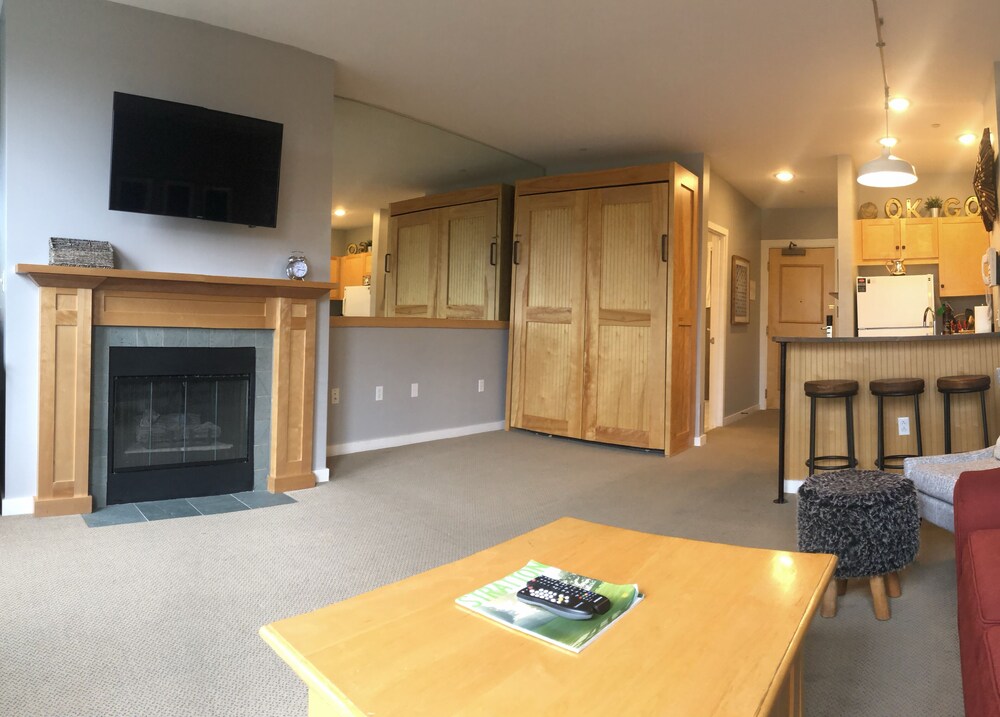 Long Trail House Studio at Stratton Mountain Resort Deals & Reviews