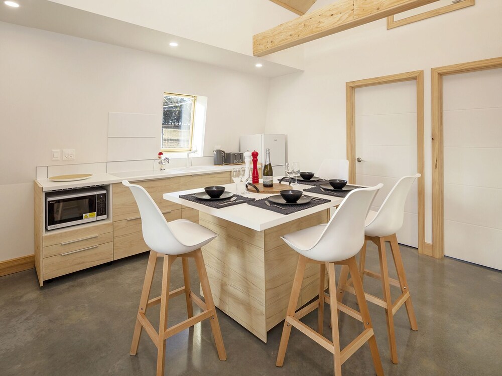 Avonside 2 Eco Farm Stay and Pet Friendly