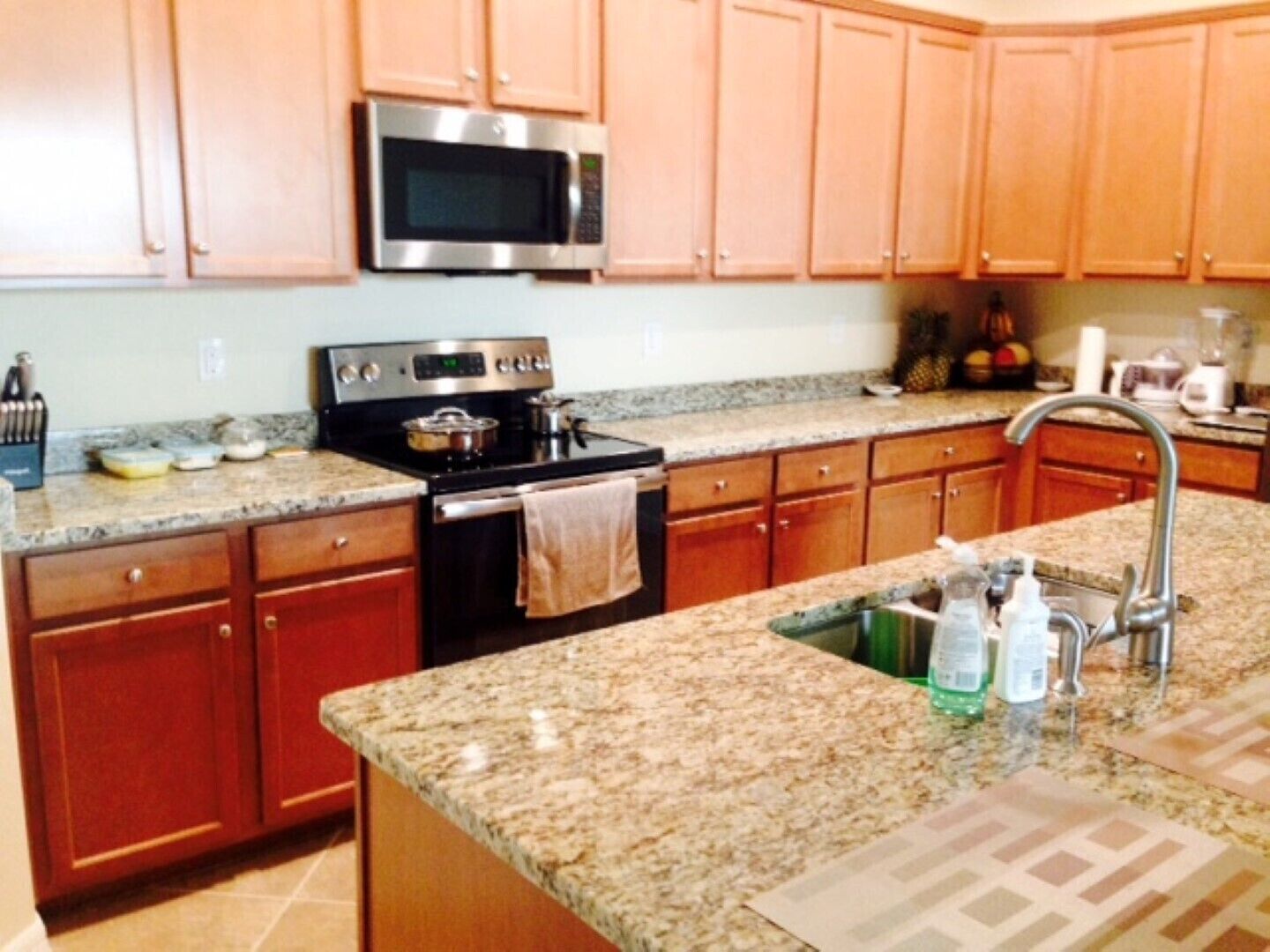 New Home on Golf Course -- 3 Bdrm - 3 Ba -- Club House -- Health Club -- in Alva, United States