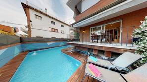 Piscine extérieure