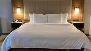 Hochwertige Bettwaren, Pillowtop-Betten, Zimmersafe