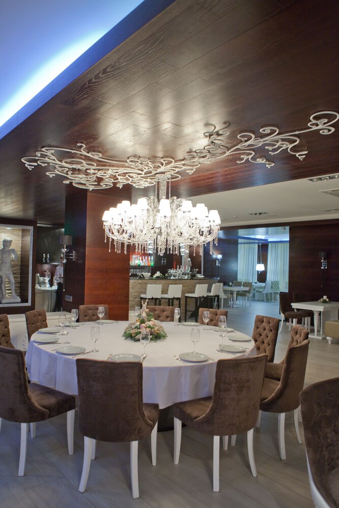 Photo - Orly Park-Hotel