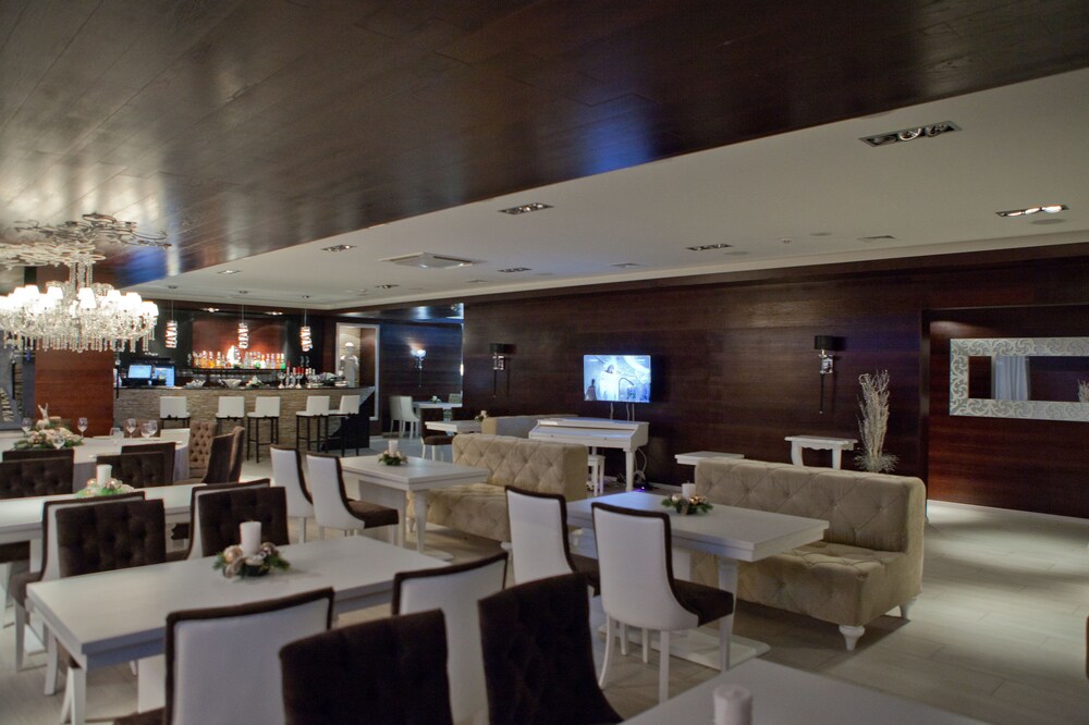 Photo - Orly Park-Hotel