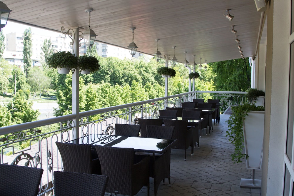 Photo - Orly Park-Hotel