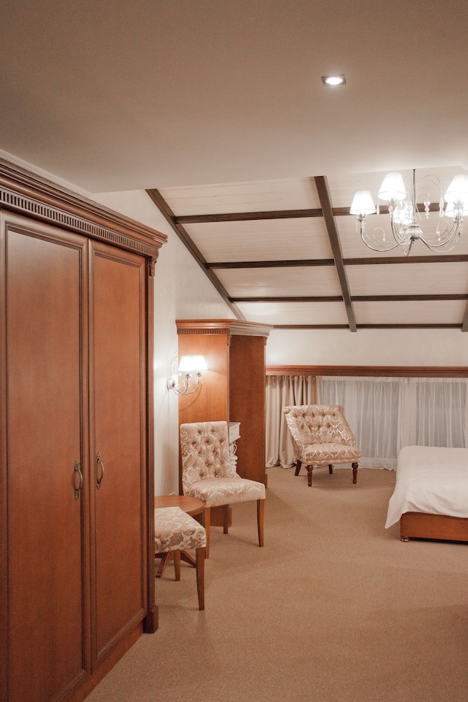 Photo - Orly Park-Hotel