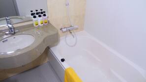 Separate bathtub and shower, free toiletries, hair dryer